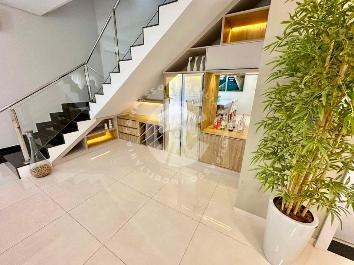 Lindo Sobrado à Venda, Jardim Lancaster, FOZ DO IGUACU - PR