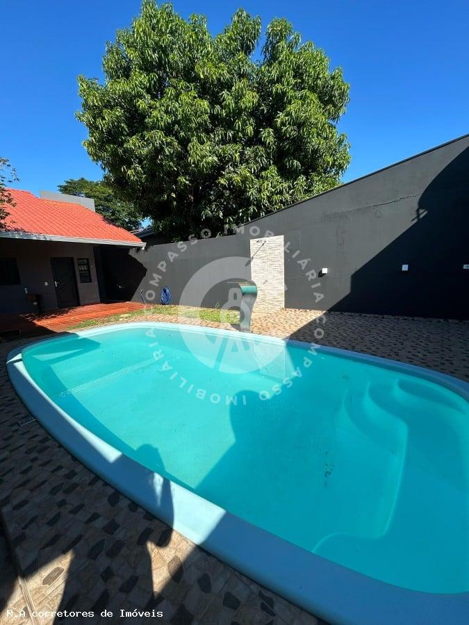 Casa à venda no Jardim Dona Leila  2 suítes, piscina e amplo ...