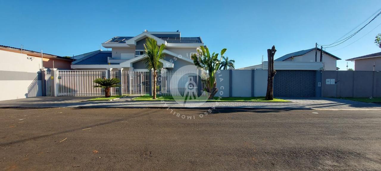 Sobrado de alto padrão no Jardim Panorama  4 Quartos e Piscina...