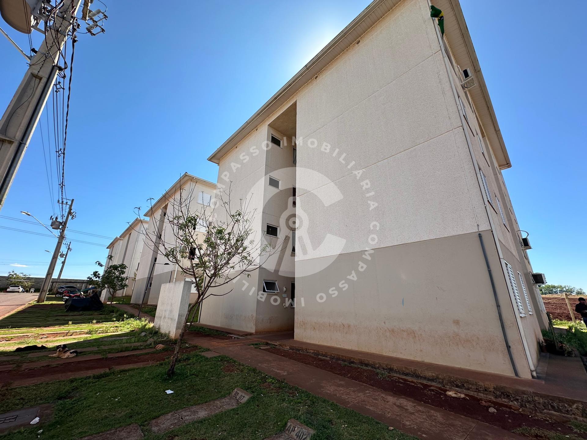 Apartamento à venda no Residencial Boicy II  região de Três La...