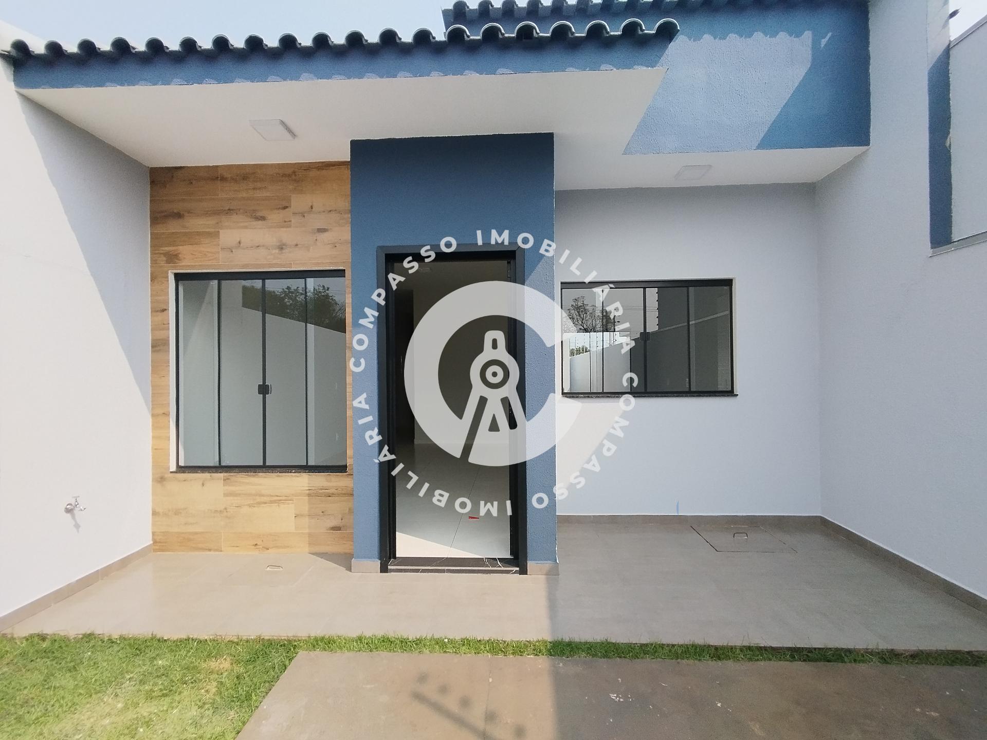 Casa no Nova Andradina com suíte e closet, quintal e garagem, ...