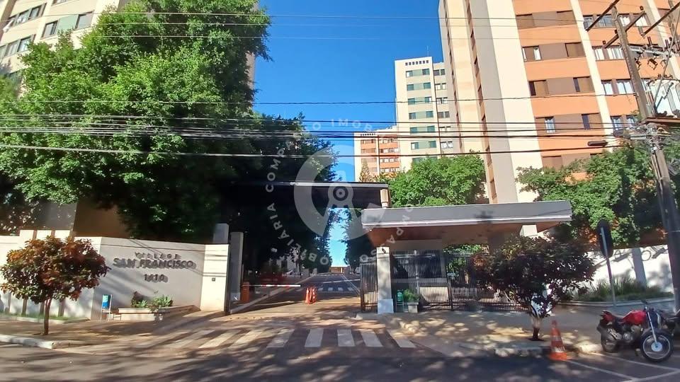Apartamento com 3 dormitórios e 2 banheiros à venda, Centro, F...