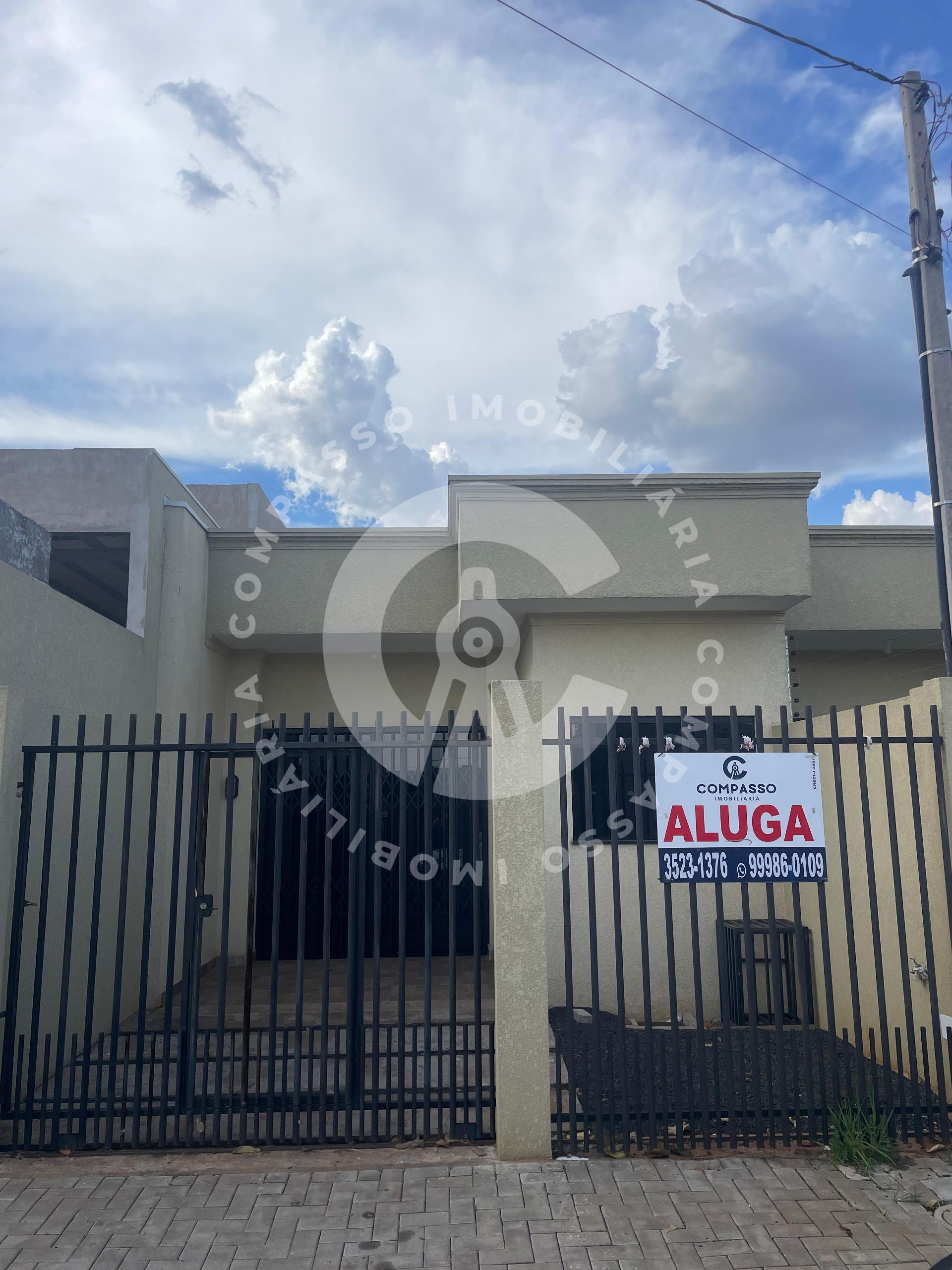 Casa para locação com 2 quartos sendo 1 suíte, TRÊS FRONTEIRAS...