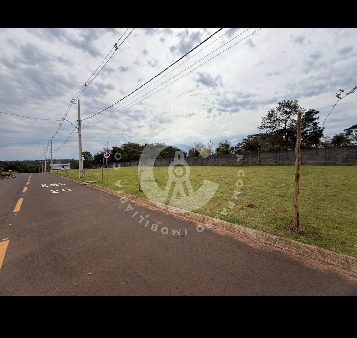 Terreno 300m  no Condomínio Beira Rio, plano e pronto para con...