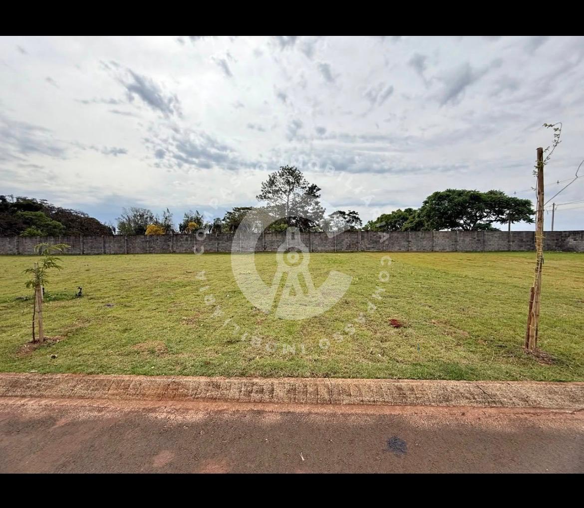 Terreno 300m  no Condomínio Beira Rio, plano e pronto para con...