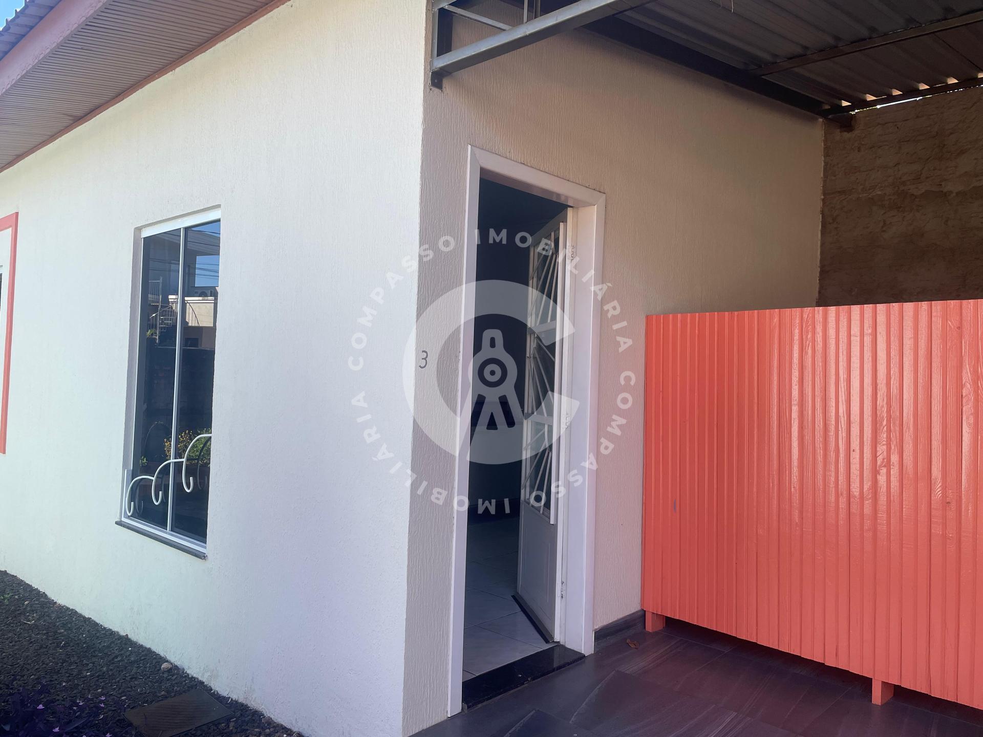 Casa para locação, com 2 quartos no bairro Três Fronteiras, FO...