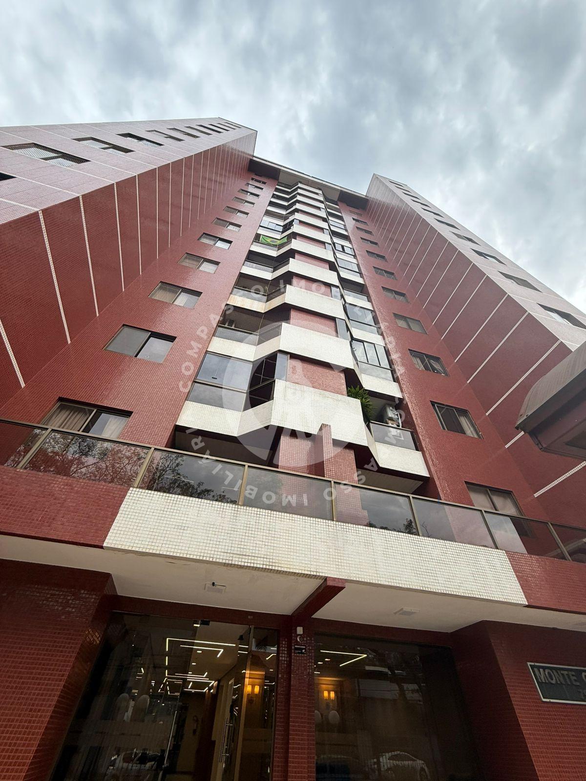 Apartamento com 2 Dormitórios sendo 1 Suíte, 105m2, Centro, FO...