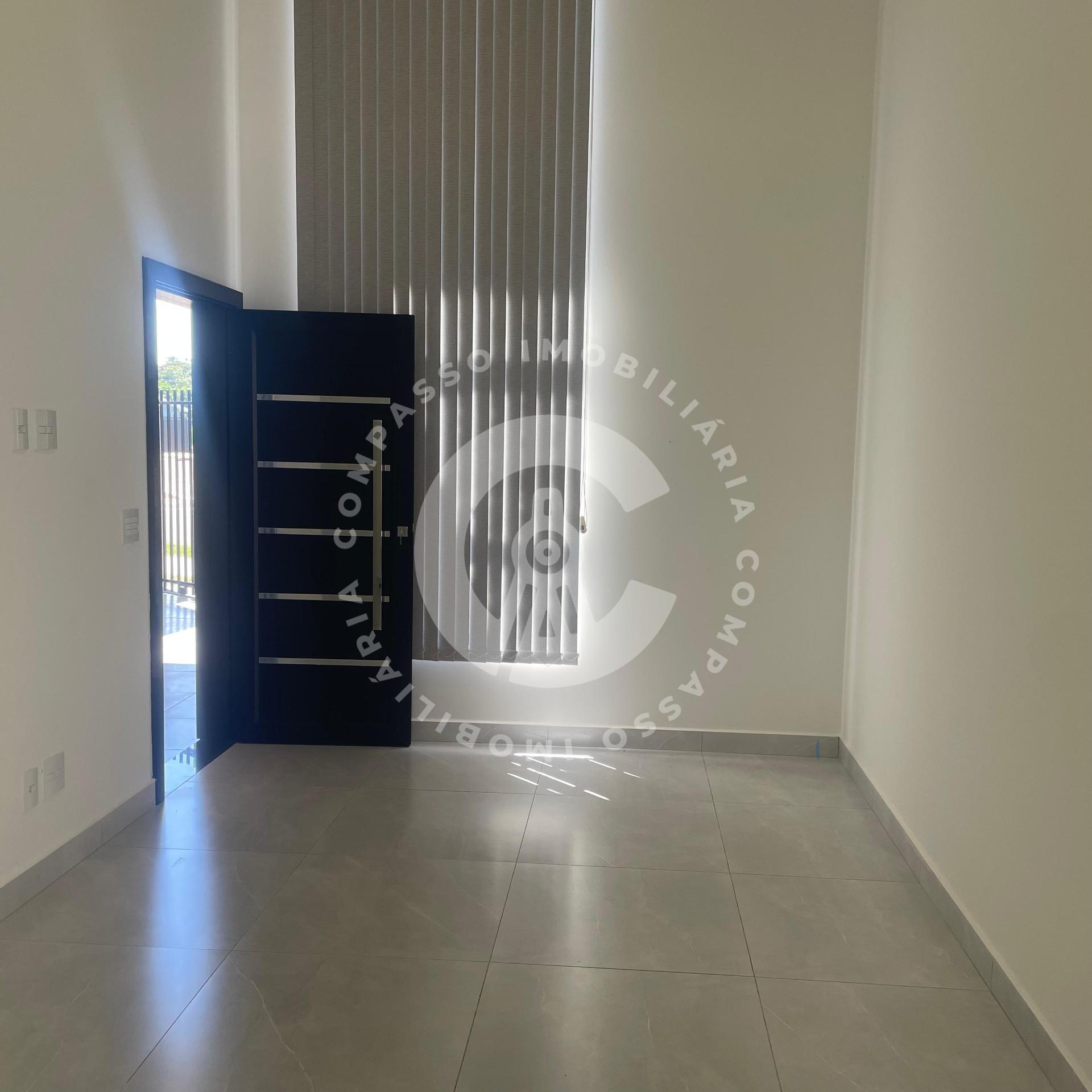 Casa para locação, Vila Carimã com 2 quartos sendo uma suíte c...