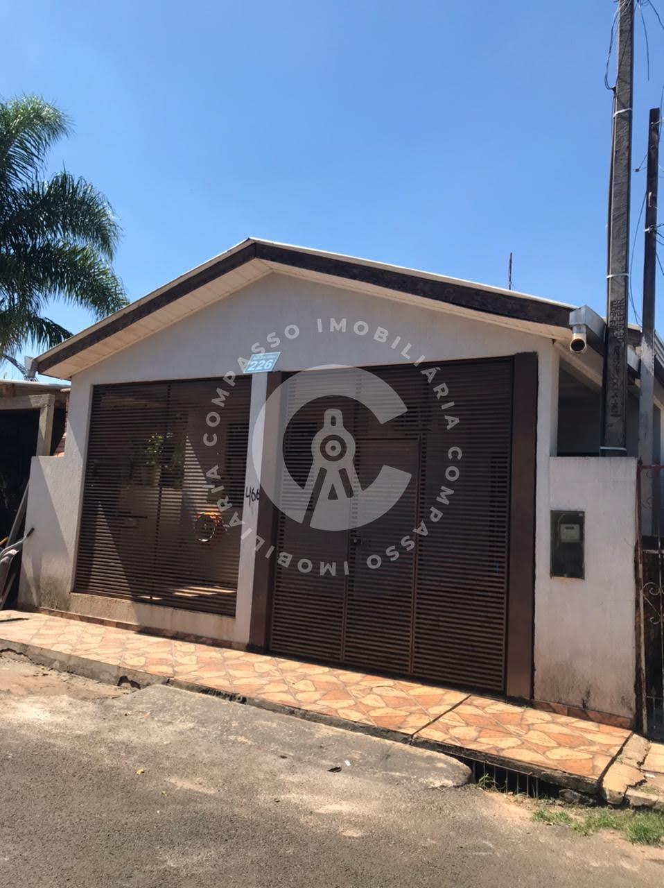 Casa no Profilurb I com suíte, churrasqueira e ótimo padrão 