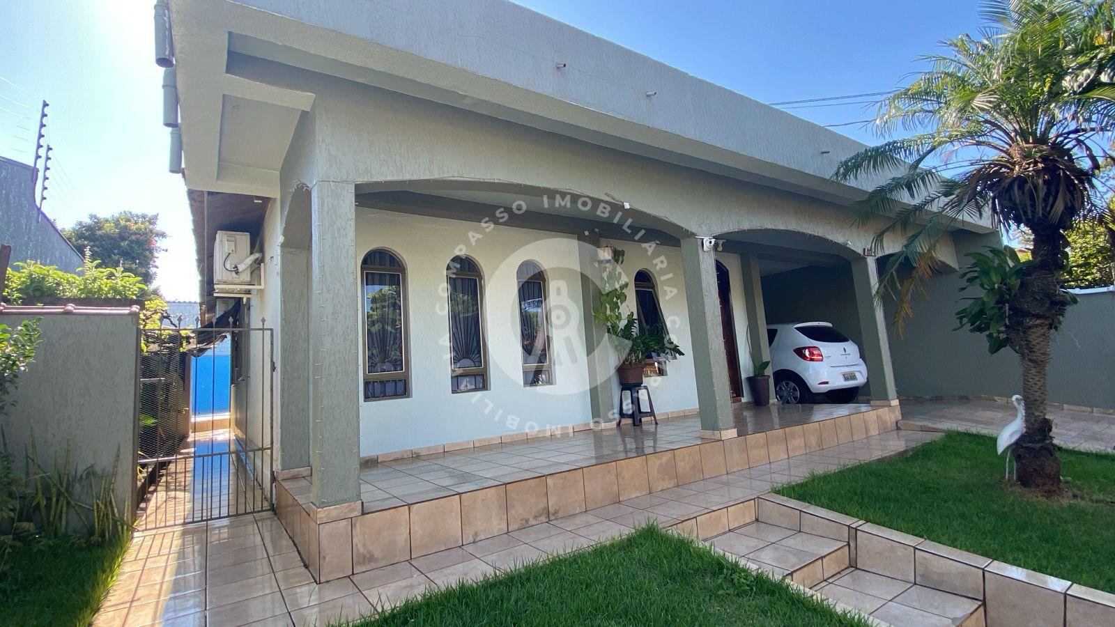 Casa com 1 suíte e 2 dormitórios à venda,300.00 m , Conjunto L...