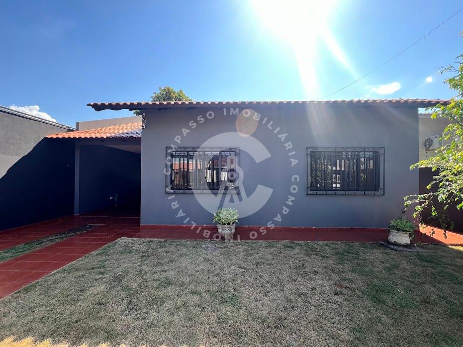 Casa à venda no Jardim Dona Leila  2 suítes, piscina e amplo ...