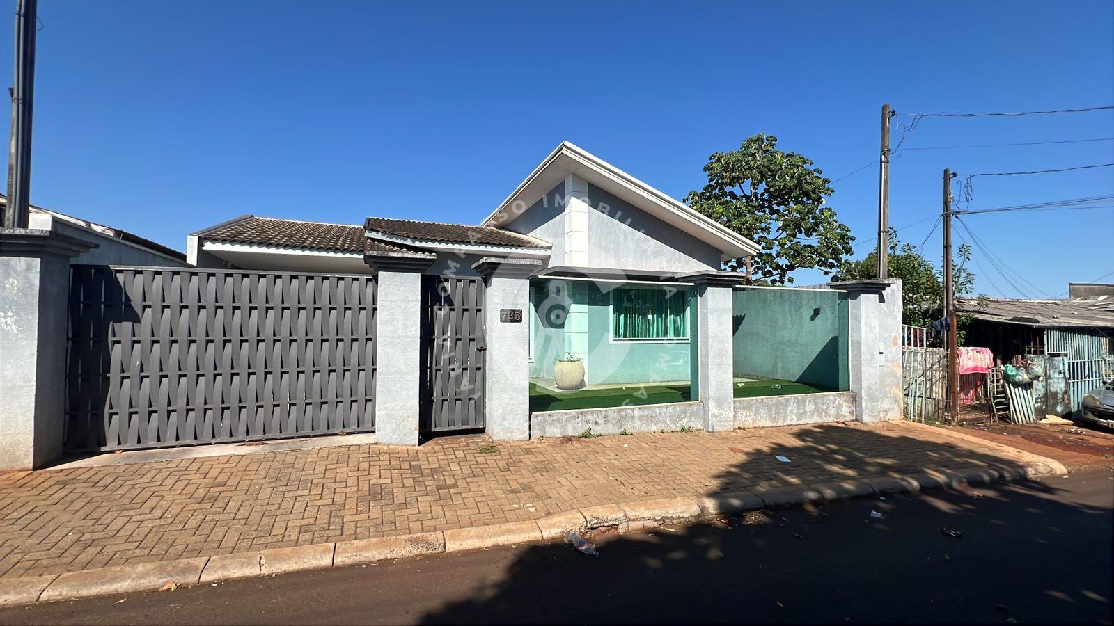 Casa no Parque Morumbi com suíte, churrasqueira e amplo terreno.