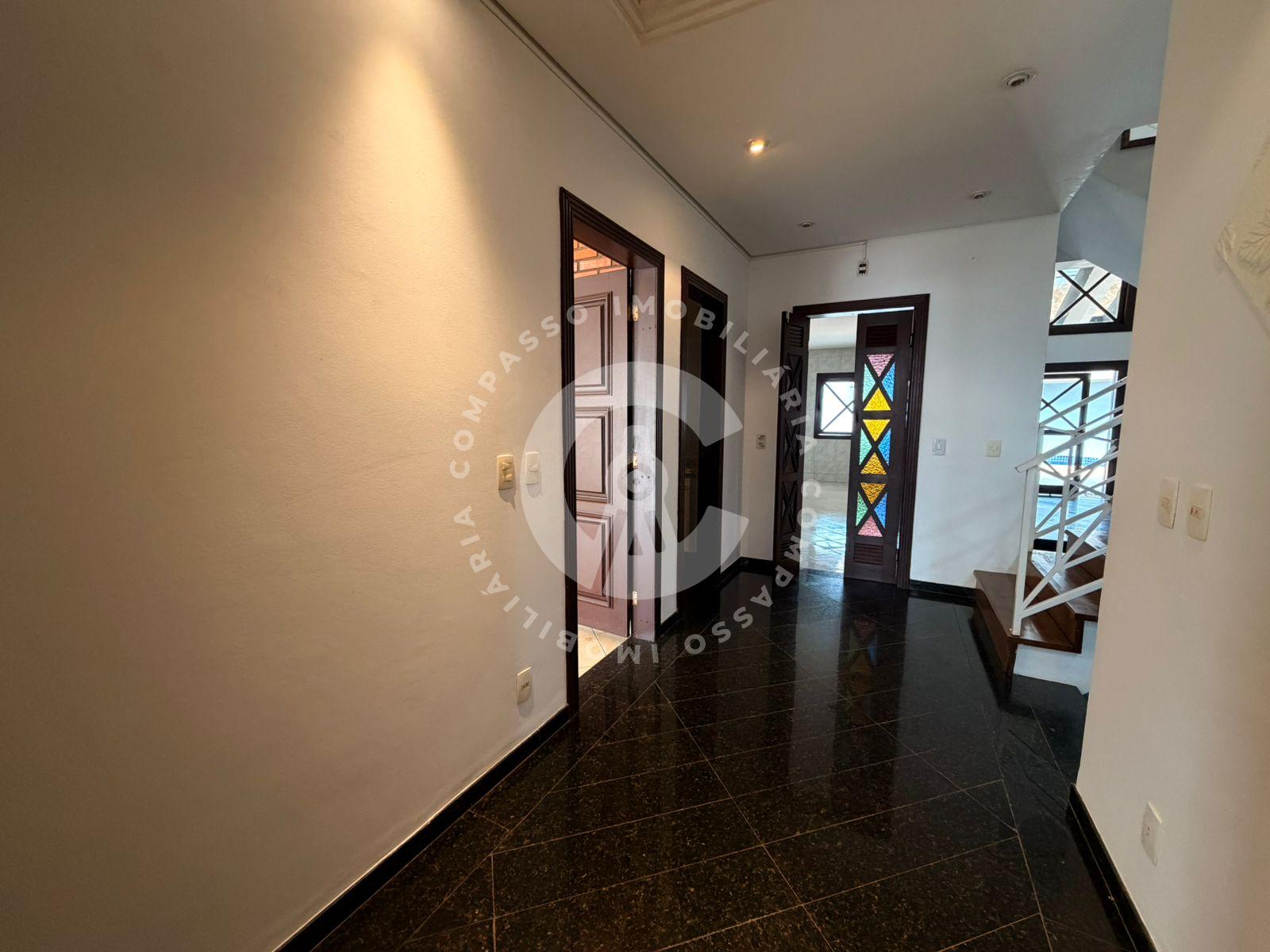 Sobrado com 4 dormitórios sendo 1 Suíte Master, 350m2, Jardim ...