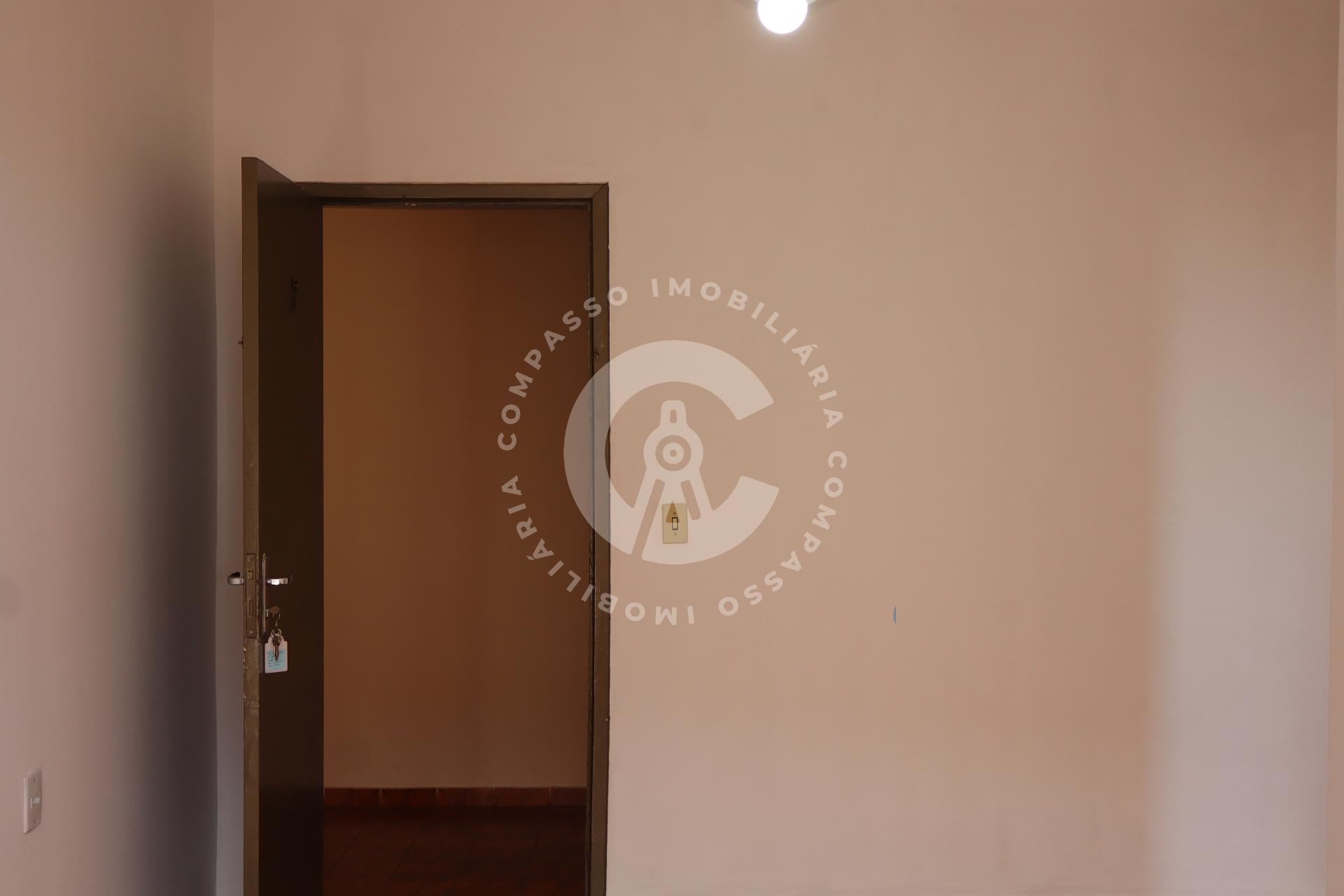 Apartamento com 1 dormitório para locação, Jardim Lancaster, F...