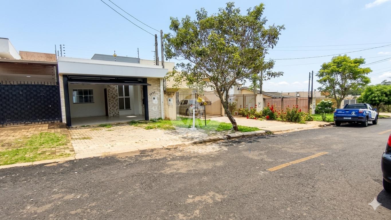 Casa para locação com 2 dormitórios, com 115m2, Jardim Ipê III...