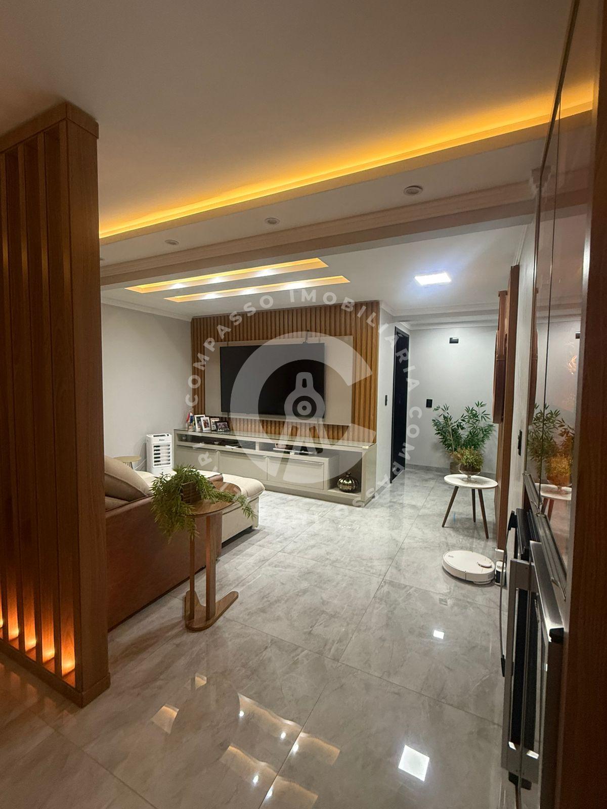 Apartamento com 3 dormitórios sendo 1 suíte, 105m2, Centro, FO...