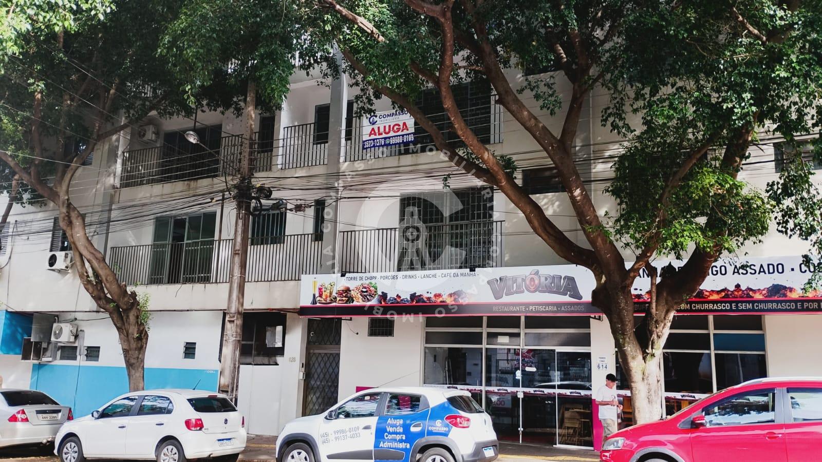 Apartamento com 3 dormitórios sendo 1 suíte, 190m2, Centro, FO...