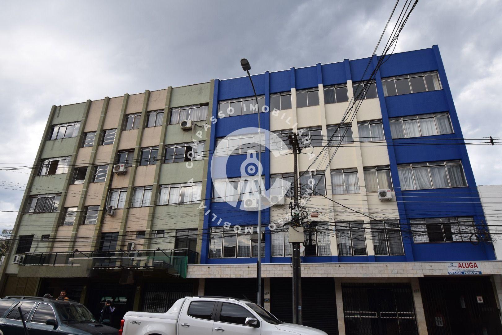 Apartamento com 02 dormitórios para locação, com 69 m2, Centro...