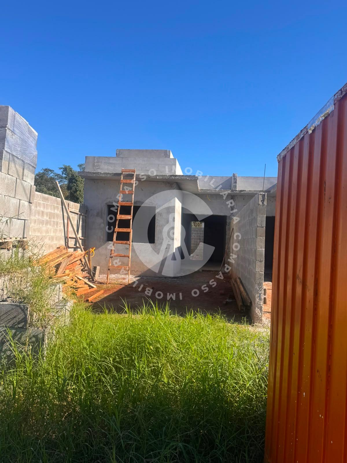 Casa com 2 dormitórios sendo um suíte à venda, Vila Carimã, FO...