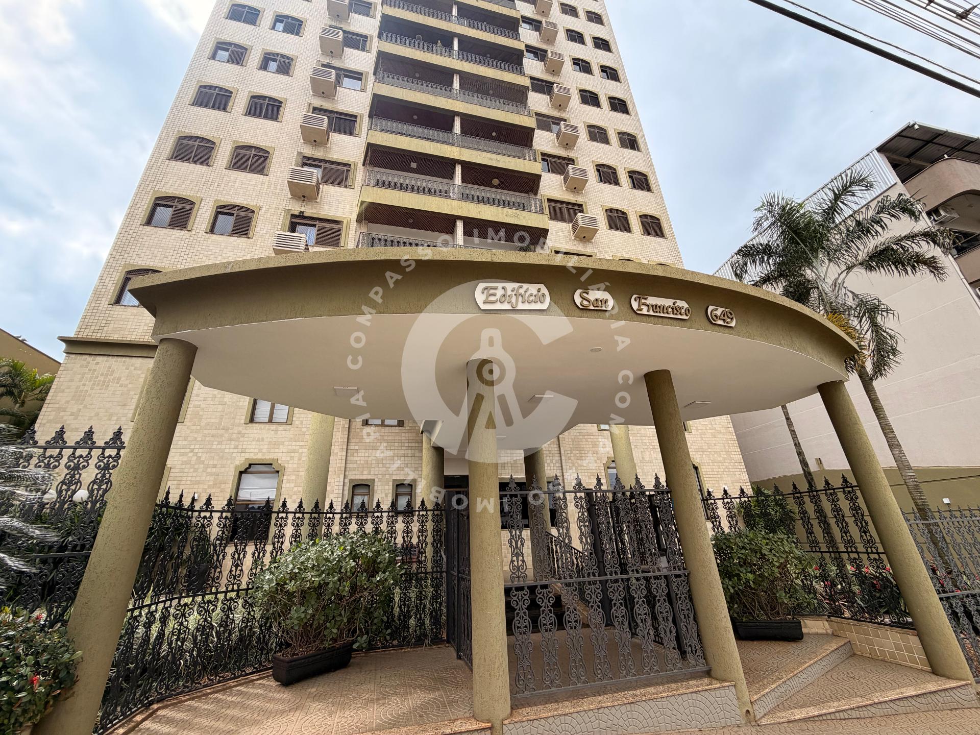 APARTAMENTO COM 129M²  NO CENTRO DE FOZ DO IGUAÇU. FOZ DO IGUA...