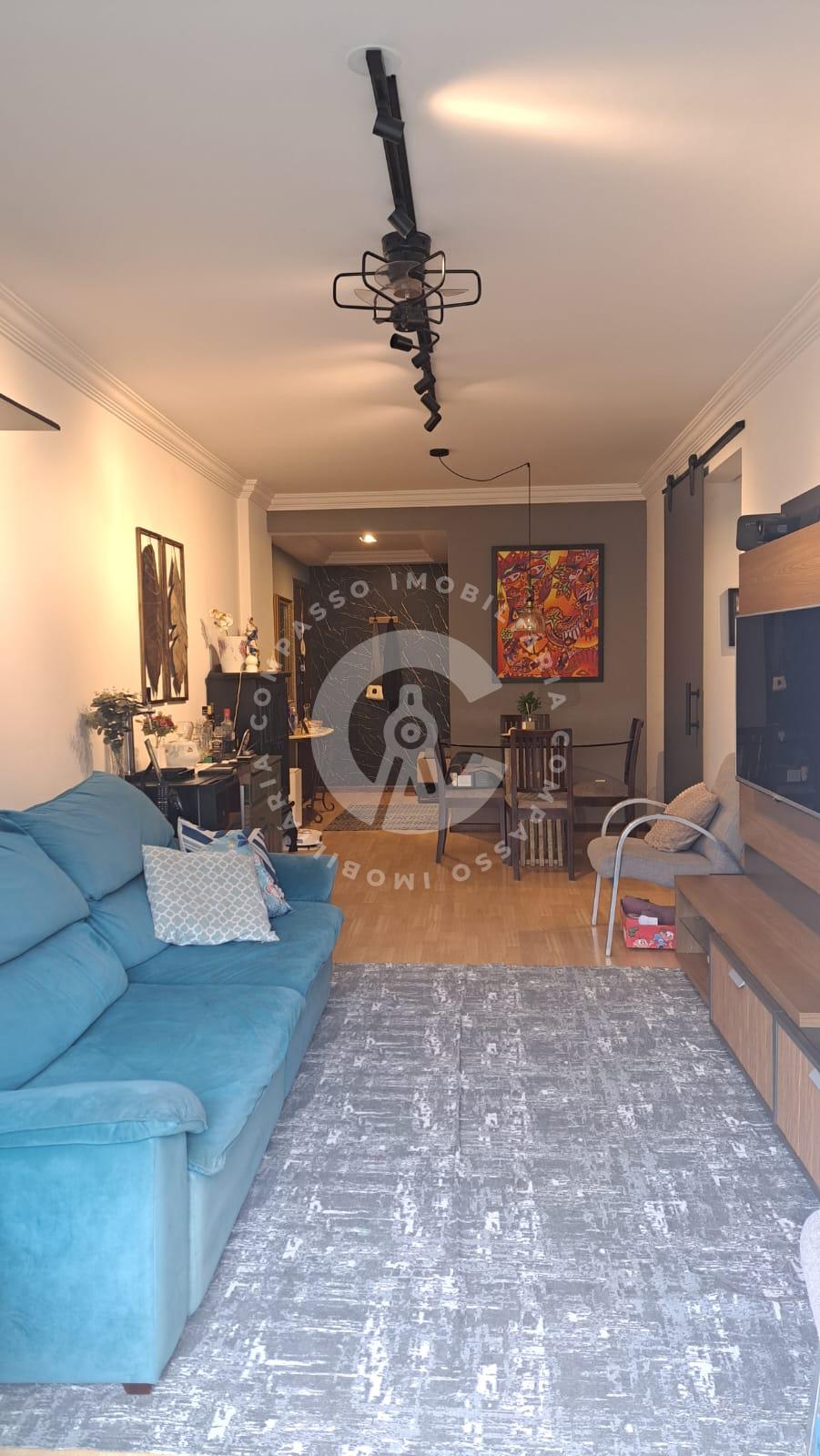 Apartamento Amplo e Reformado no Centro de Foz 2 Quartos Suíte