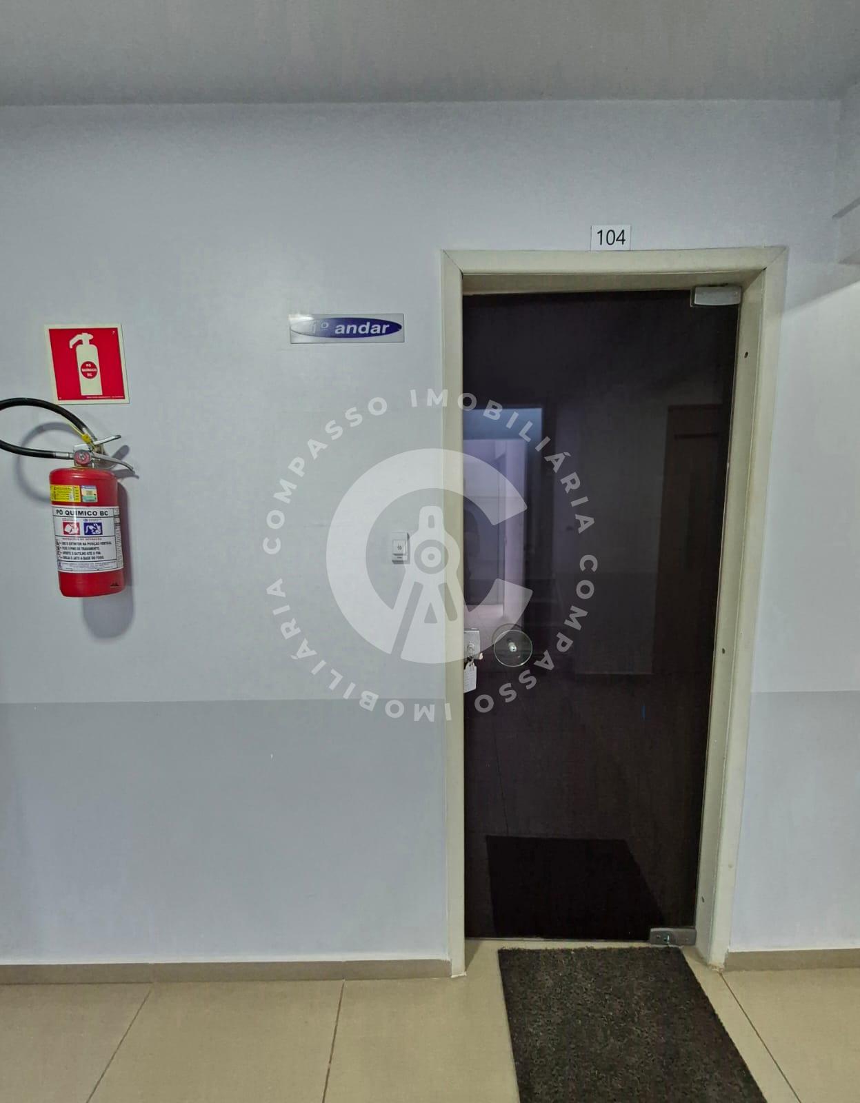 Sala Comercial para locação, 37.70m², Edifício Maria Elsa - Ce...