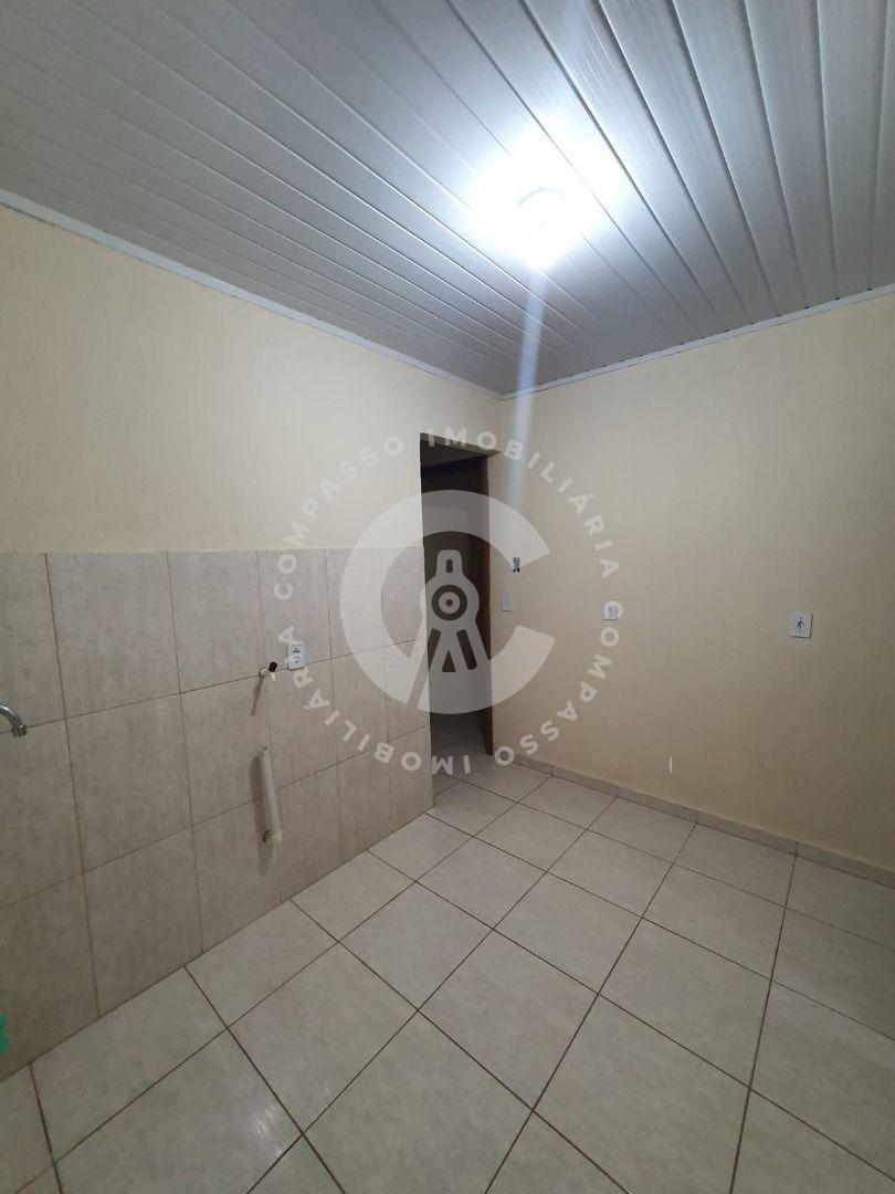 Apartamento com 2 dormitórios para alugar, 40 m  por R  856,67...