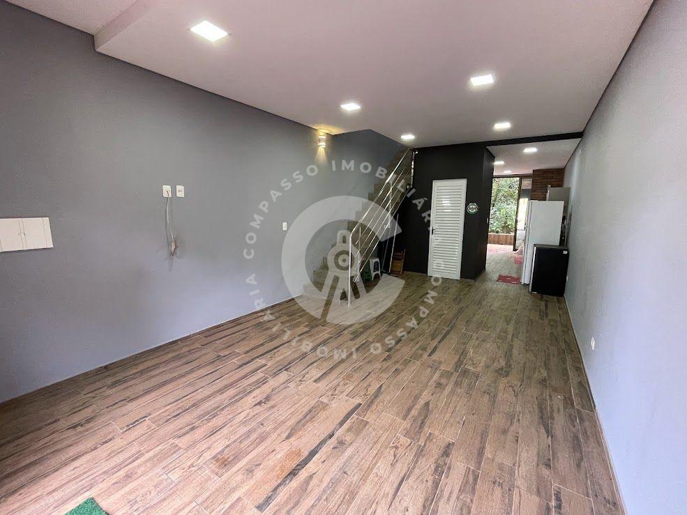 Sobrado com 2 dormitórios à venda, 100 m  por R  320.000,00 - ...