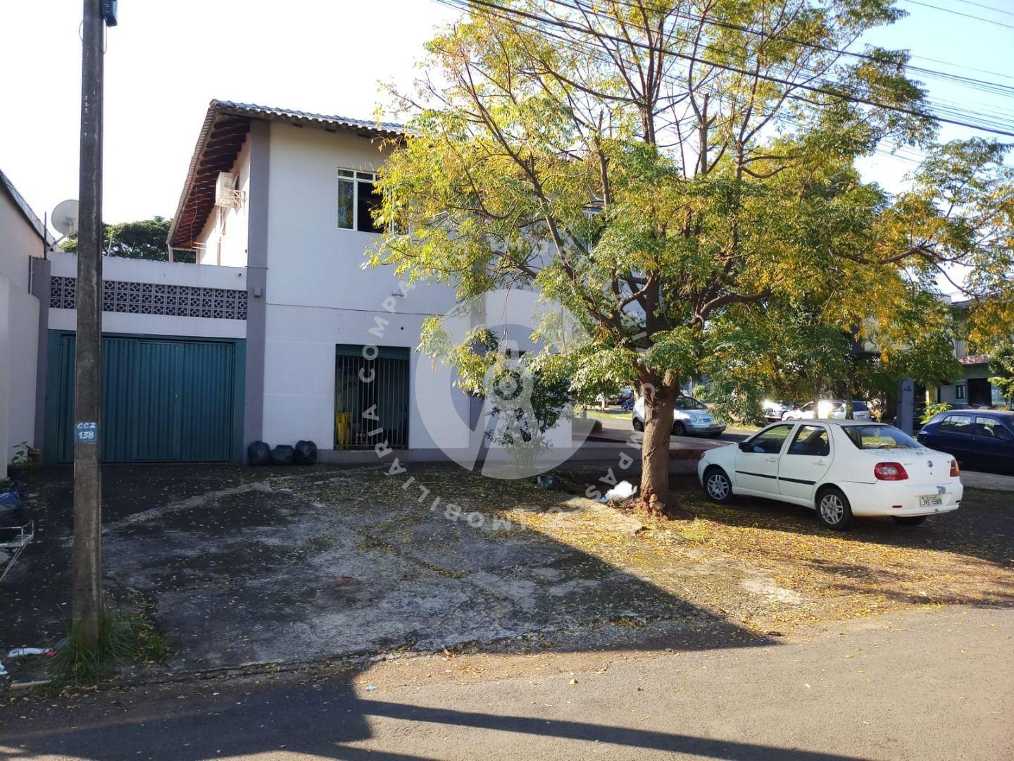 Sobrado com 3 dormitórios à venda, 230 m  por R  680.000,00 - ...
