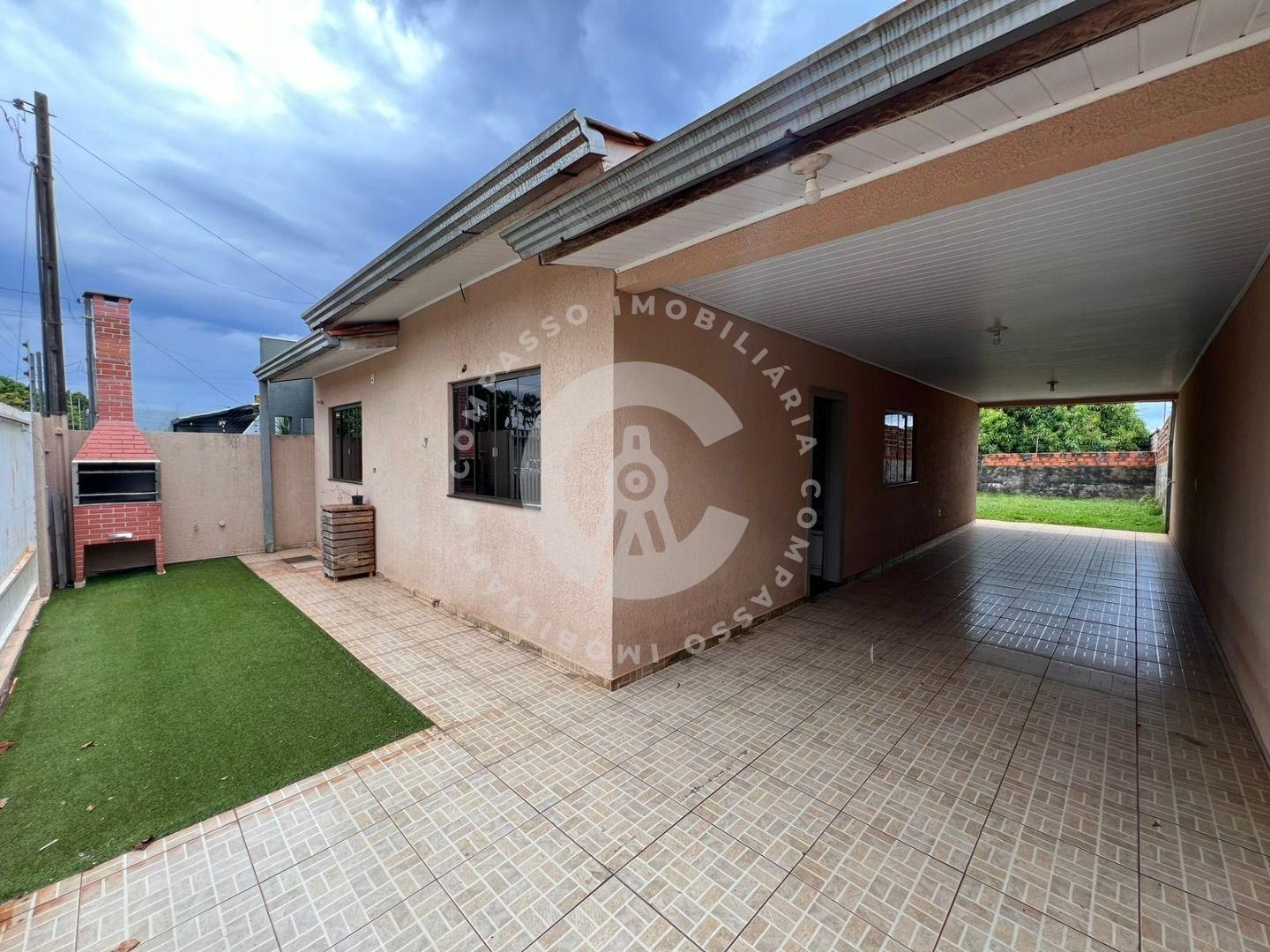 Casa à venda no Bairro sde  Três Lagoas com espaço nos fundos ...