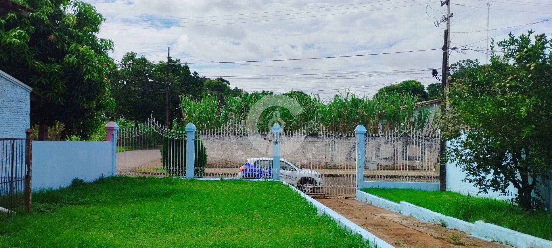 Casa com 2 dormitórios para locação,1.06 m , Vila Carima, FOZ ...