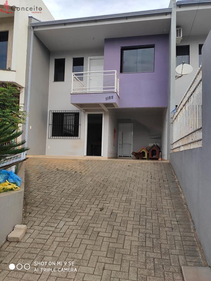 VENDE SOBRADO BAIRRO AMADORI