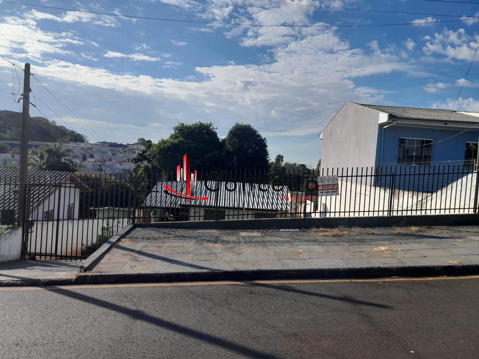 ALUGA  - CASA BAIRRO ,S?O CRIST?V?O, PATO BRANCO - PR