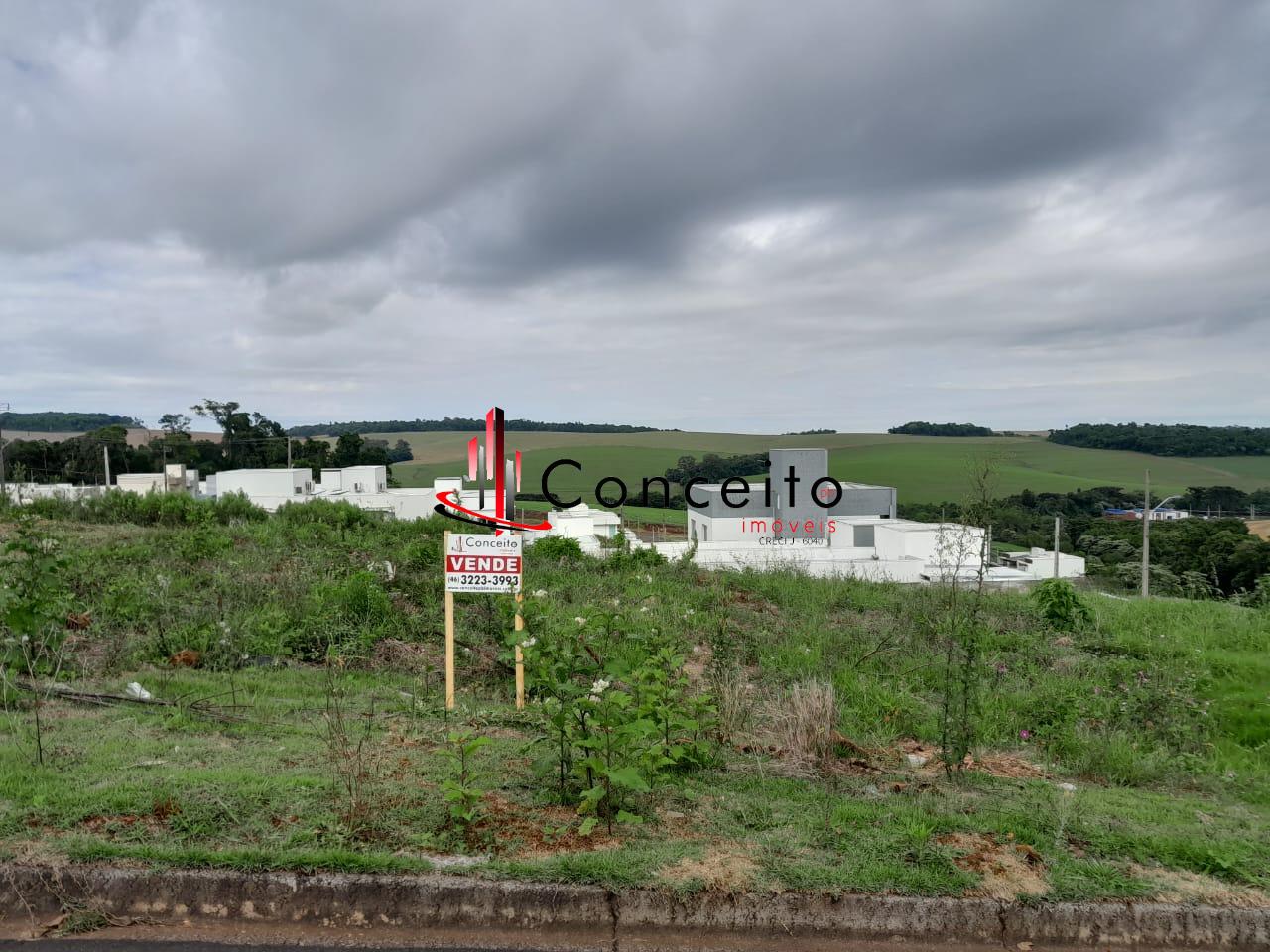 VENDE -  TERRENO LOCALIZADO NA RUA CLOVI CAPELEZZO BAIRRO FRARON