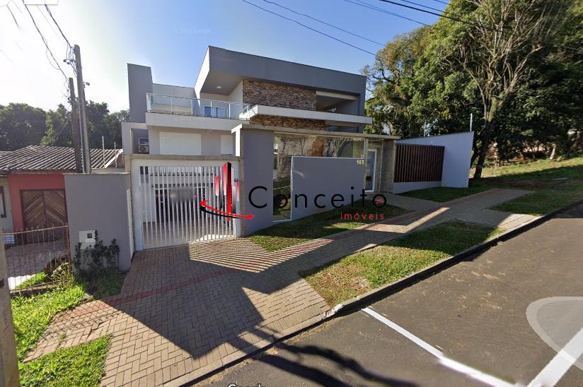 VENDE - CASA DE ALTO PADRÃO LOCALIZADO NO BAIRRO VILA IZABEL.