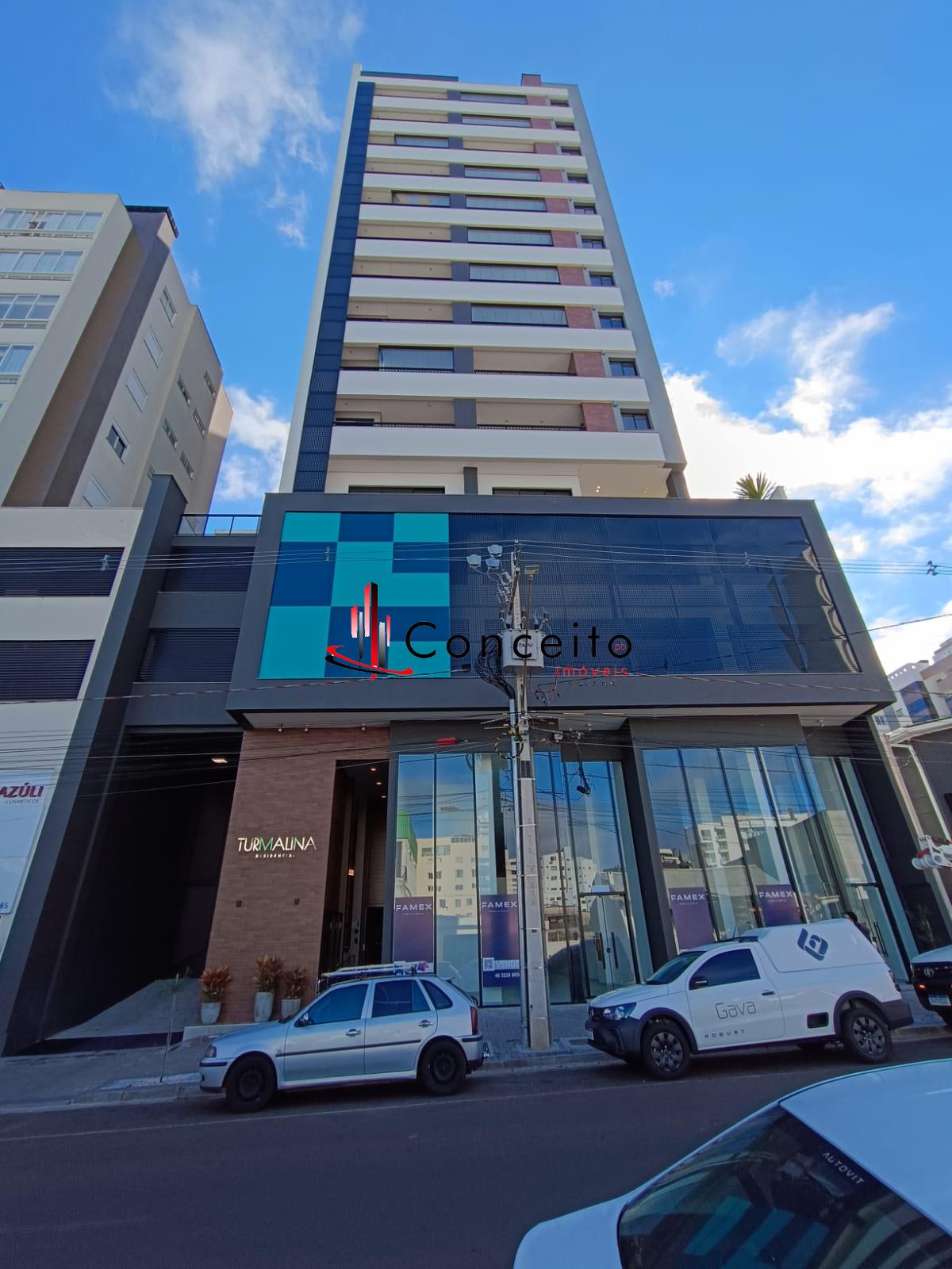 VENDE APARTAMENTO MOBILIADO EDIFÍCIO TURMALINA CENTRO, PATO BR...