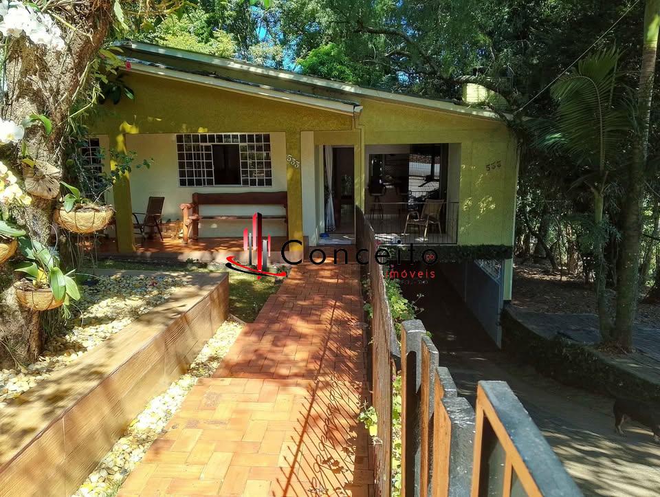 VENDE - CASA BAIRRO SANTA TEREZINHA NA CIDADE DE PATO BRANCO - PR