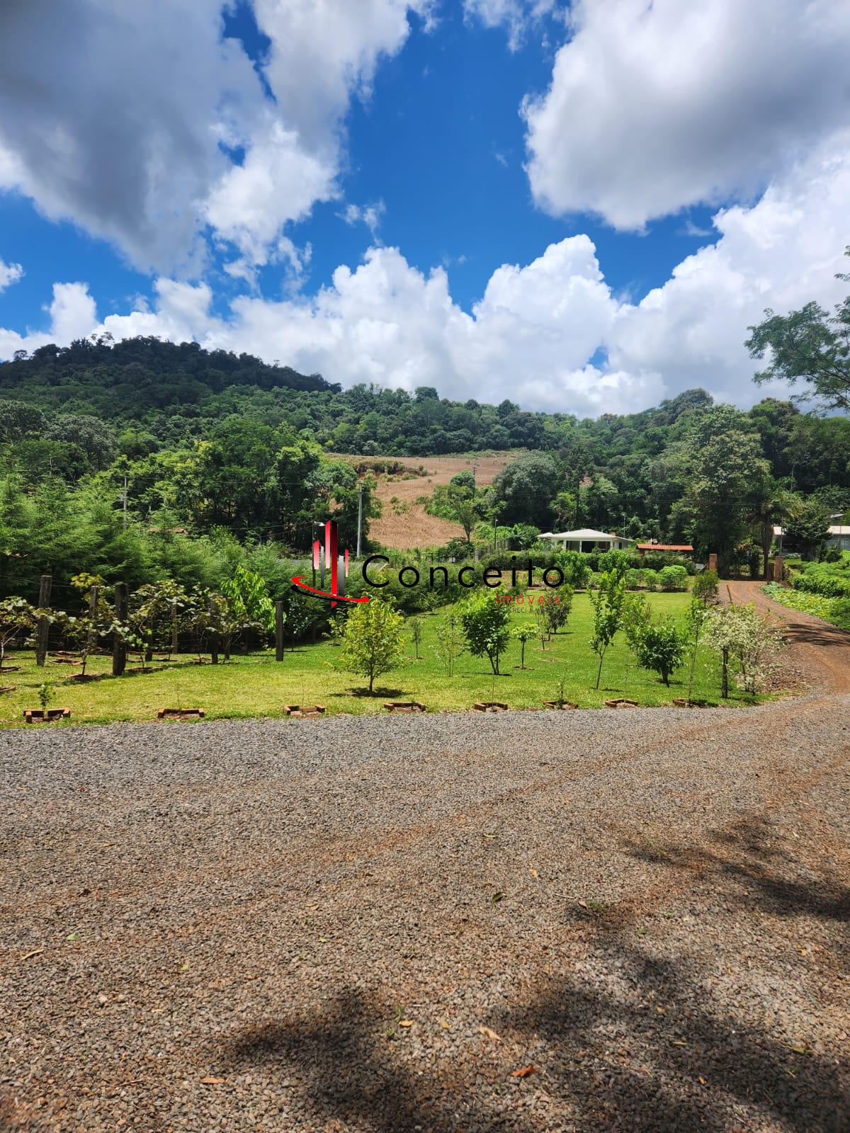 VENDE CHÁCARA PRÓXIMO A COMUNIDADE  SÃO MIGUEL CACHOEIRINHA, H...