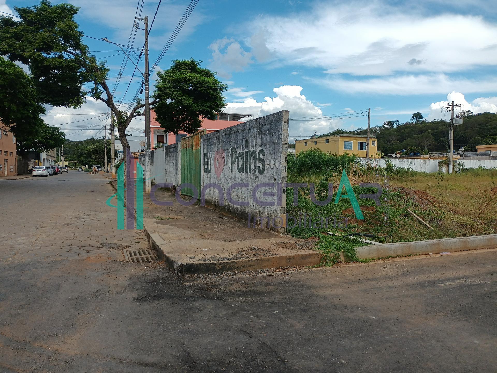 LOTE DE ESQUINA COM ACESSO PARA 03 RUAS,  VENDA, DONA ZIZA, PAINS-MG.