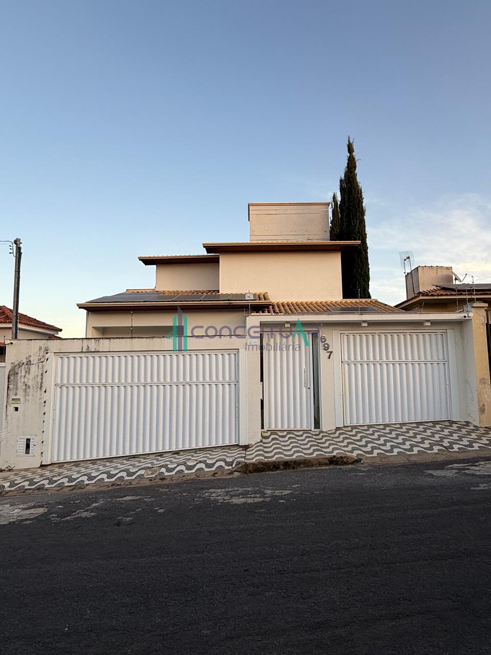 Casa de alto padro  venda, CIDADE JARDIM, ARCOS - MG.