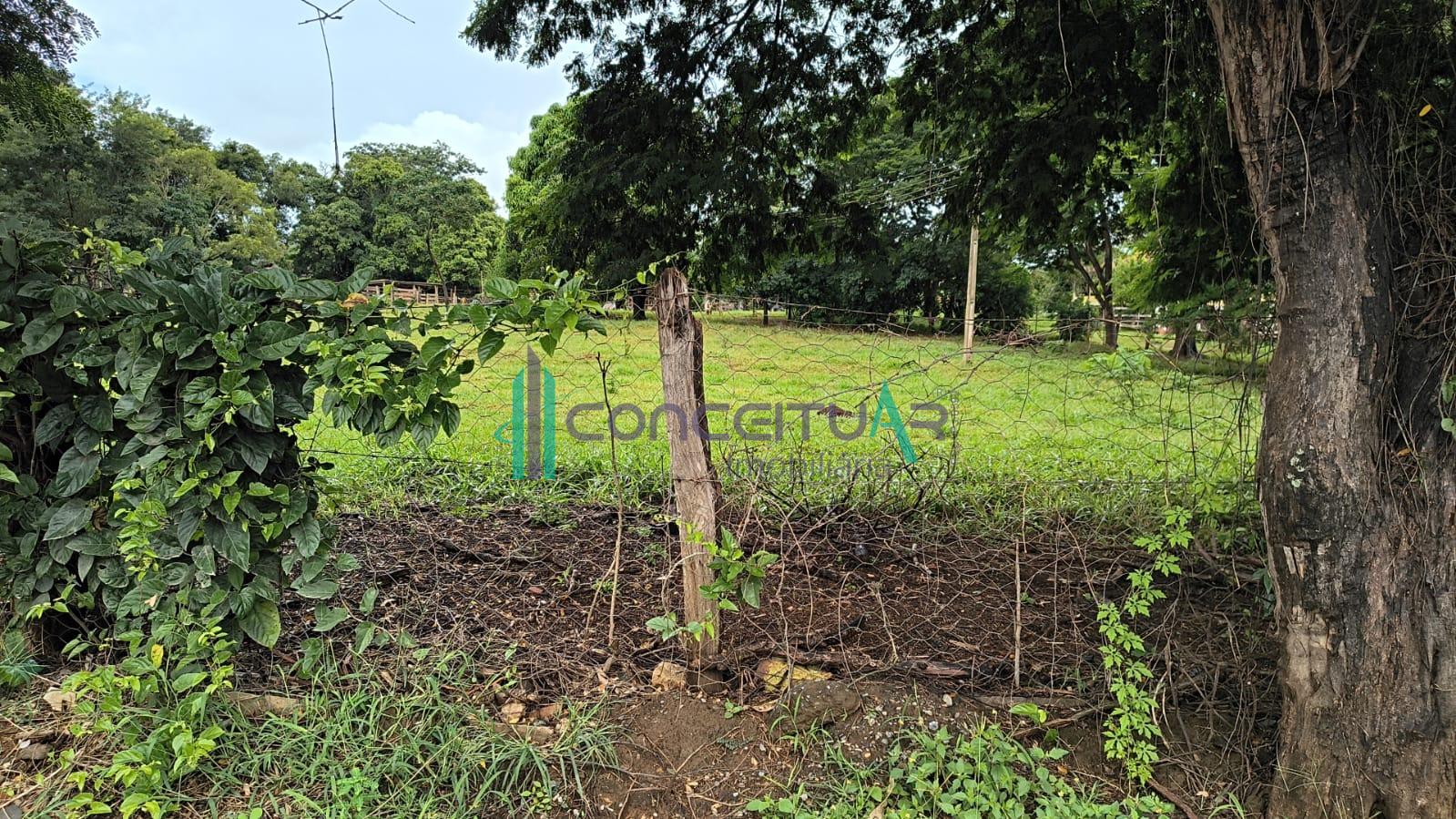 Lote � venda com 525m , ARA�JOS, PAINS - MG