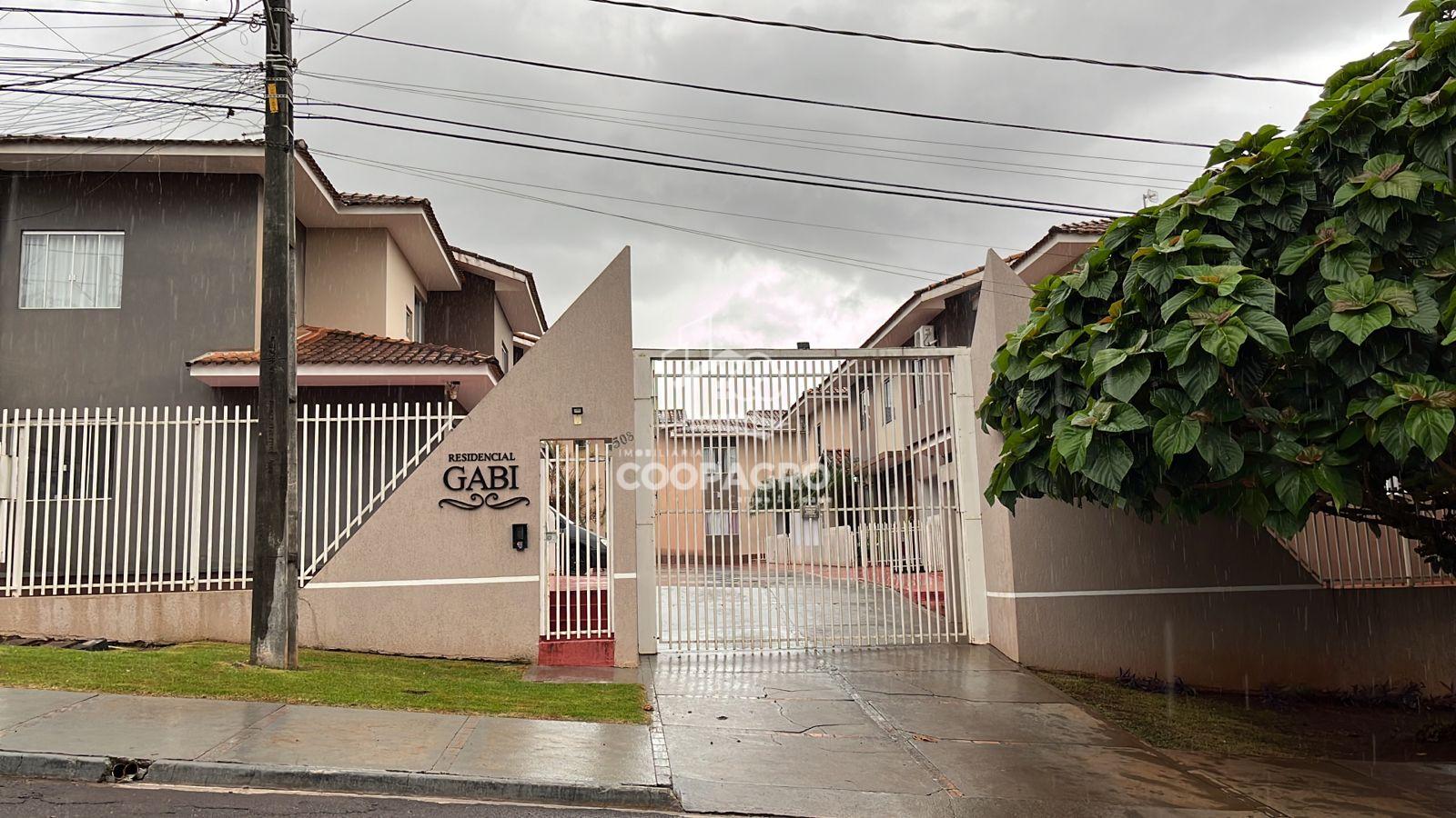 Sobrado no centro à venda ou trocar por casa em Toledo - PR