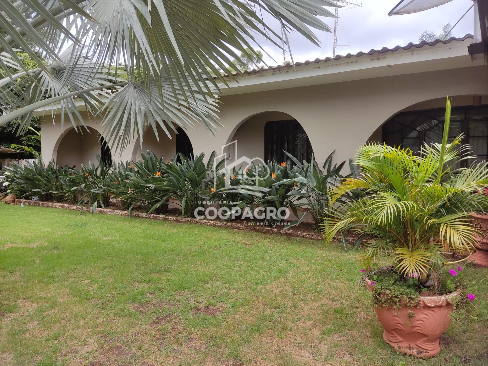 Casa em Toledo -PR. para quem procura conforto e espaço com ár...