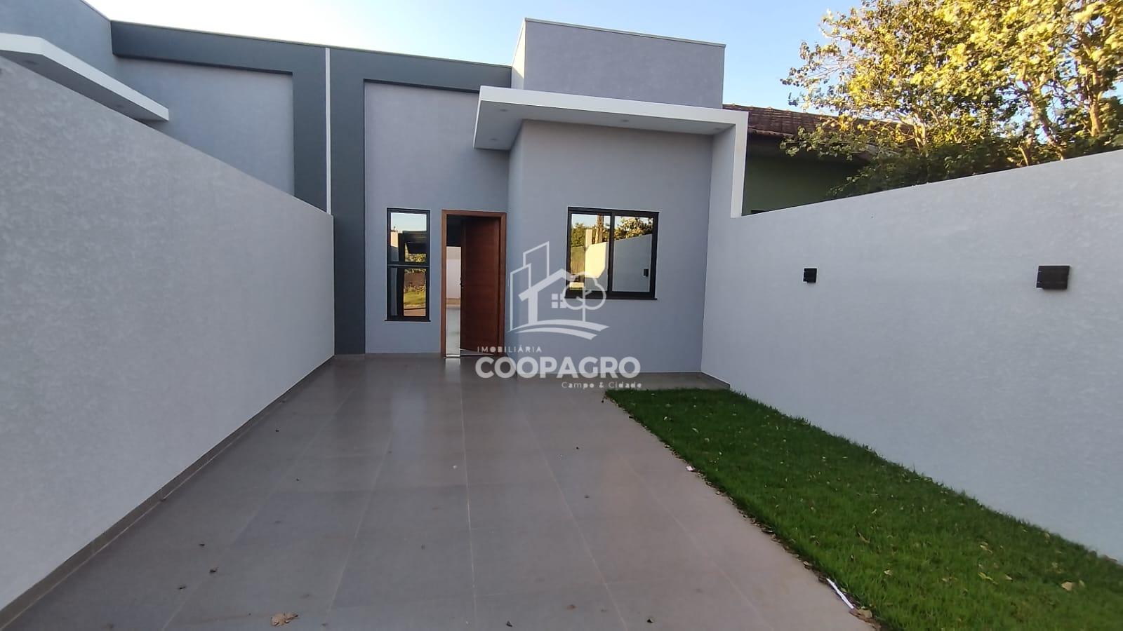 Casa localizada no Jardim Coopagro, Toledo PR. Com suíte e dua...