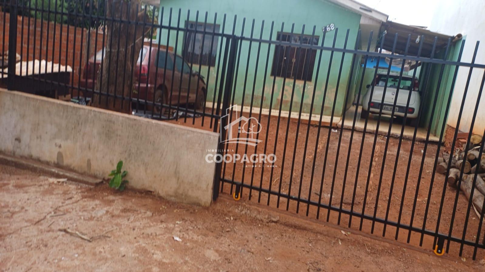 Casas à venda, duas no mesmo terreno  JARDIM COOPAGRO, TOLEDO ...