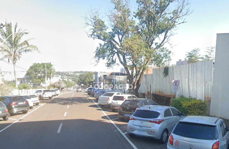 Terreno excelente para const. prédio, localizado no Centro de ...