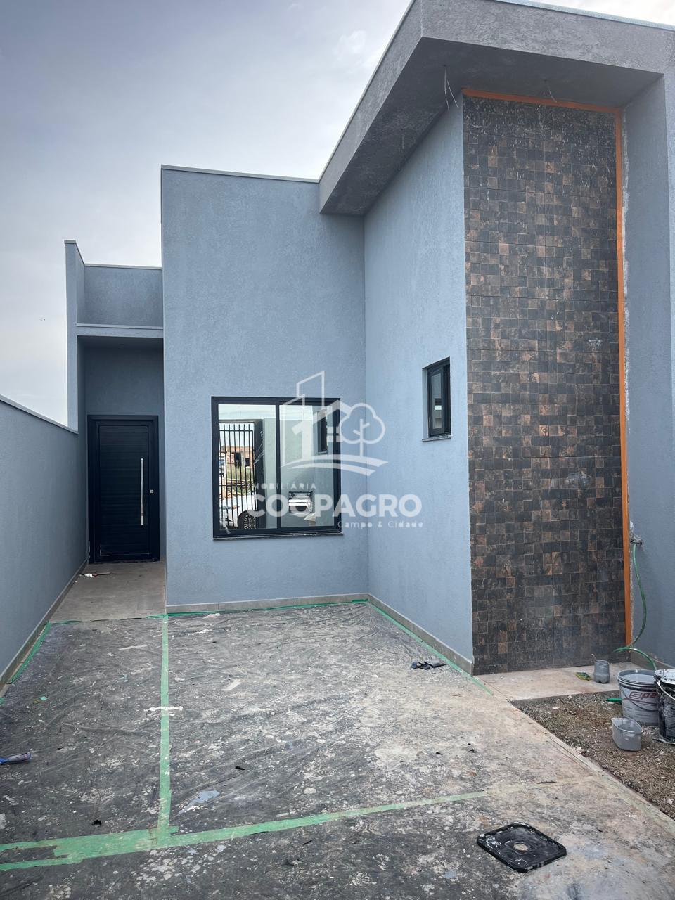 Casa à venda de 61,00  m2 em terreno 125,00m2  CRISTO REI, TOL...
