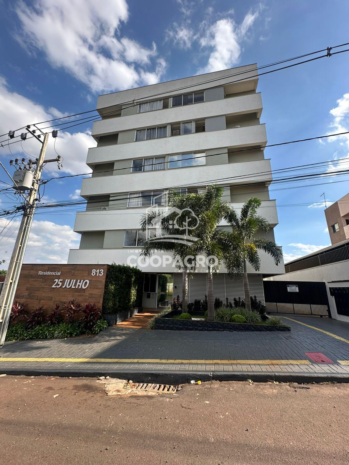 Apartamento semi mobiliado localizado no Centro em Toledo - PR