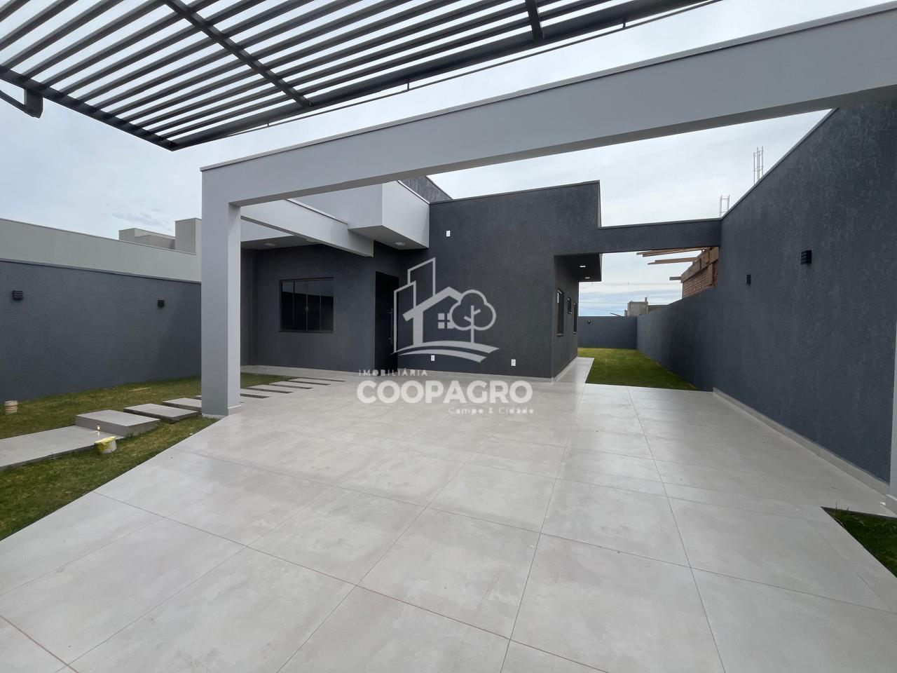 Casa sozinha em terreno de 250,00m , Bairro Cristo Rei  Coopag...