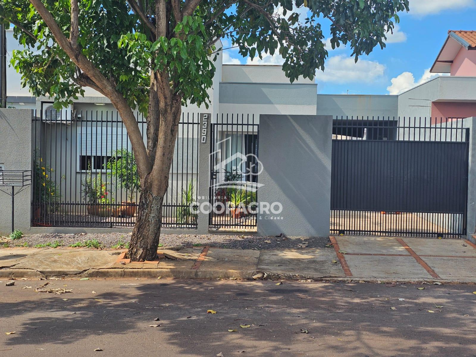 Casa sozinha no terreno, semi mobiliada no Jardim Coopagro - T...